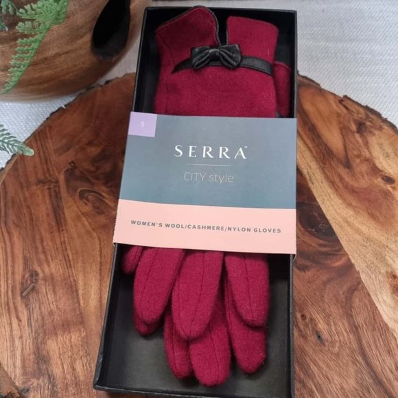 Cashmere Wool Leather Trim Red Black Bow Winter Gloves NWT - Picture 5 of 5